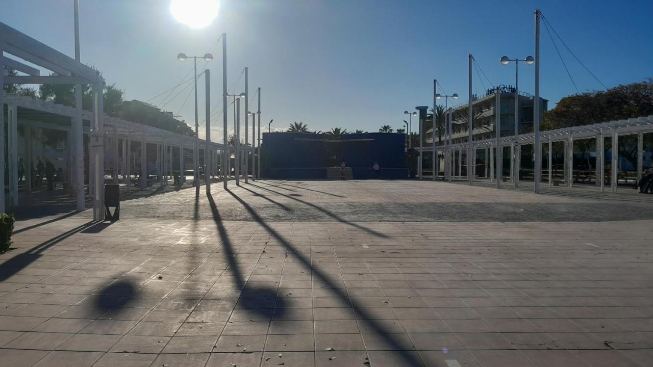 El Faro De Canet كانيت ذي بيرينغير المظهر الخارجي الصورة
