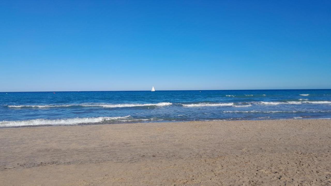 El Faro De Canet كانيت ذي بيرينغير المظهر الخارجي الصورة